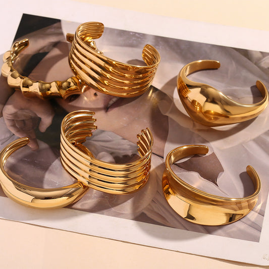 Golden Dream Curves Bracelet Collection