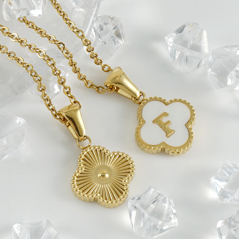 Four-leaf clover letter pendant necklace