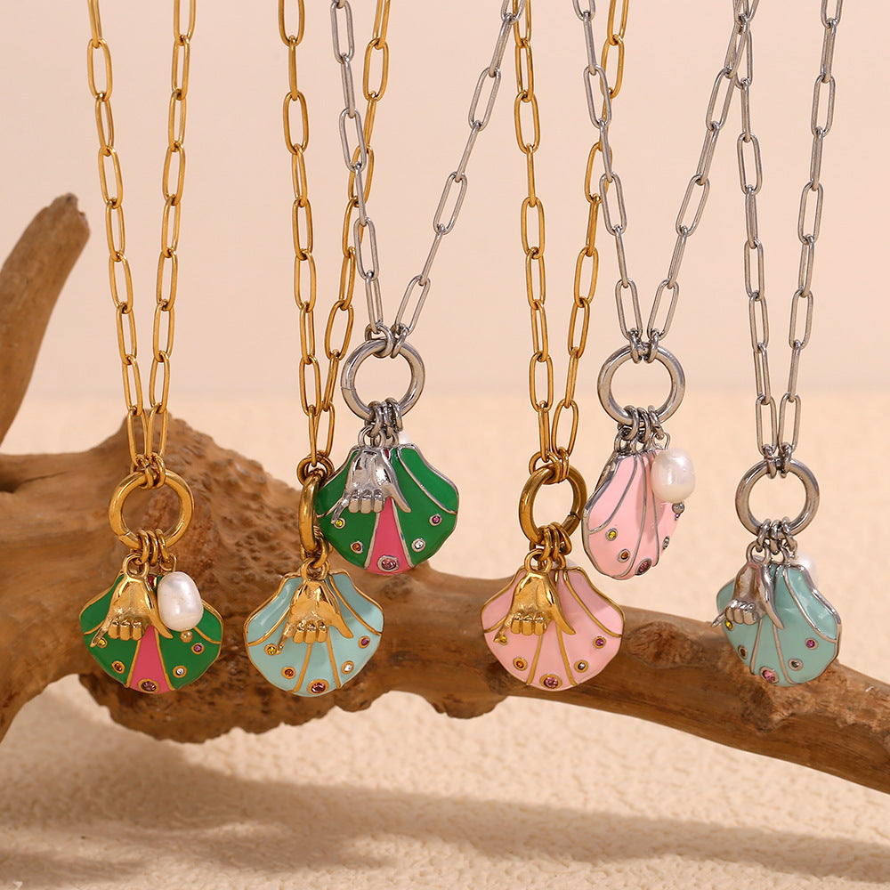 Multicolored Shell-Shaped Necklace