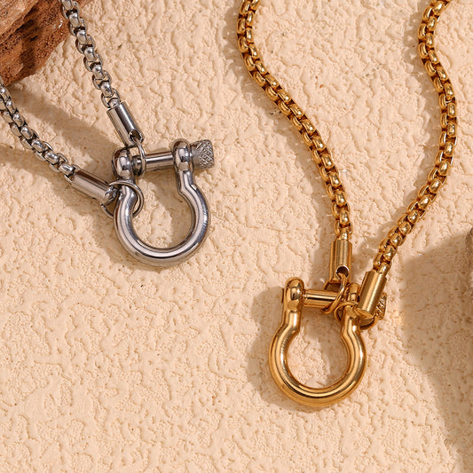 Horseshoe Clasp Pendant Necklace