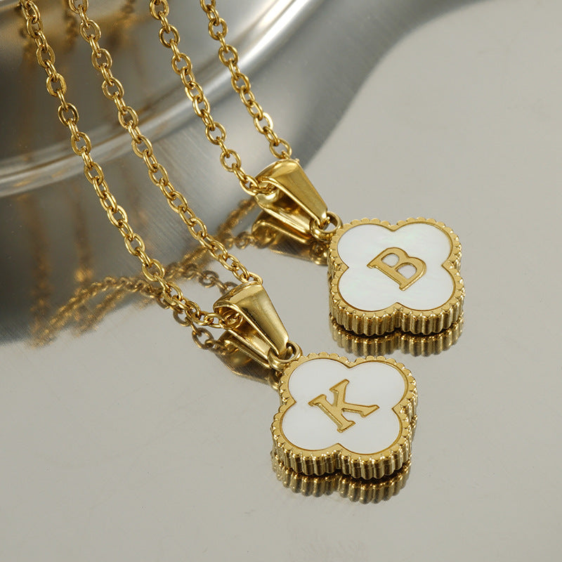 Four-leaf clover letter pendant necklace