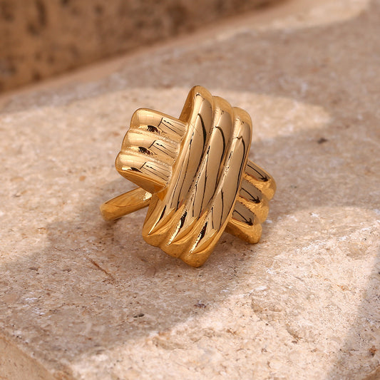 Cross-textured gap ring