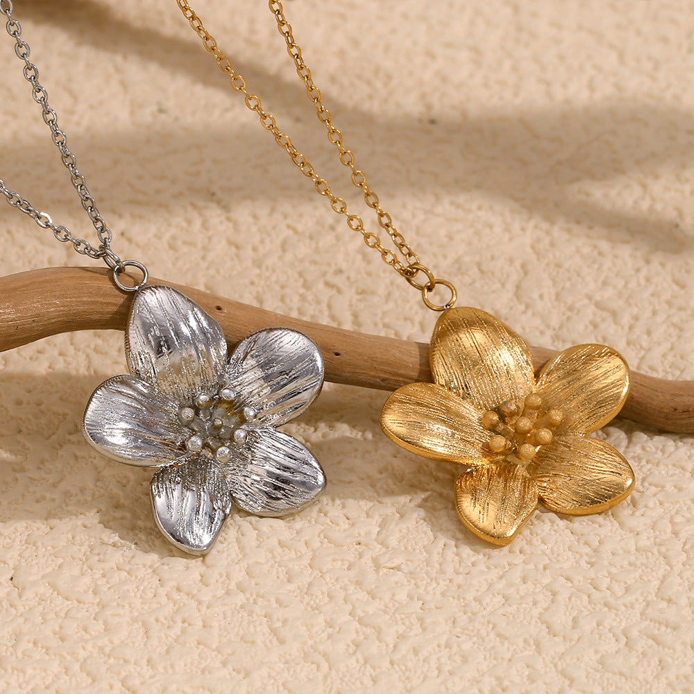 Blooming Necklace