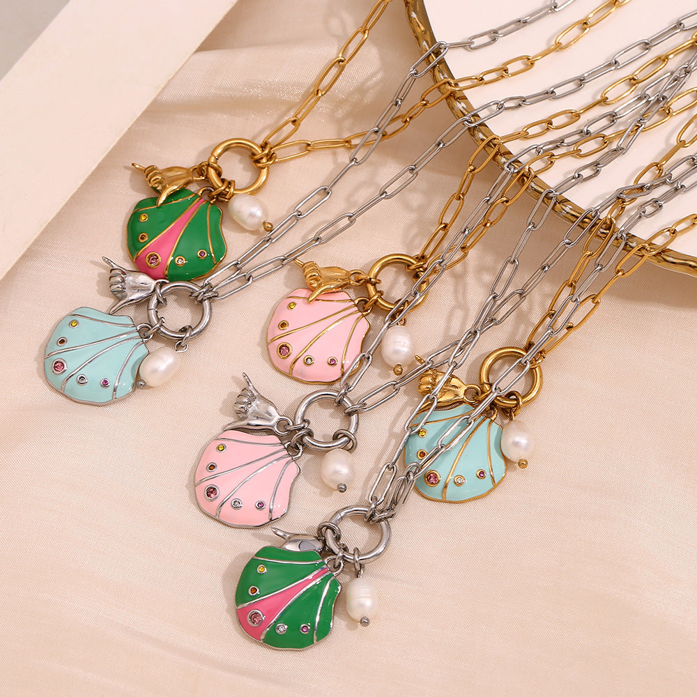 Multicolored Shell-Shaped Necklace