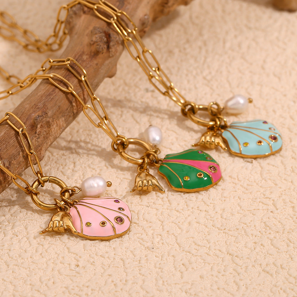 Multicolored Shell-Shaped Necklace