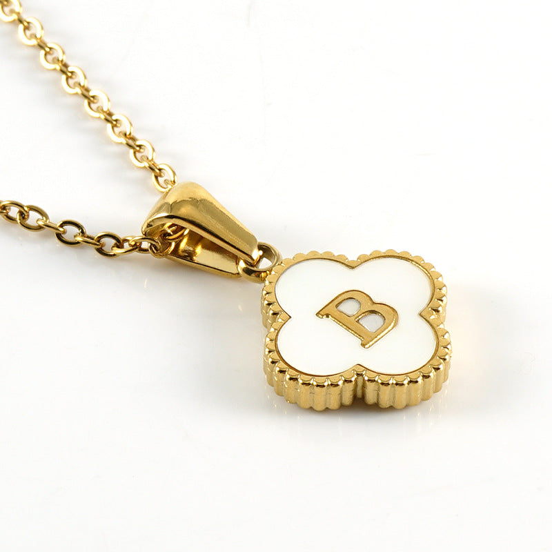 Four-leaf clover letter pendant necklace