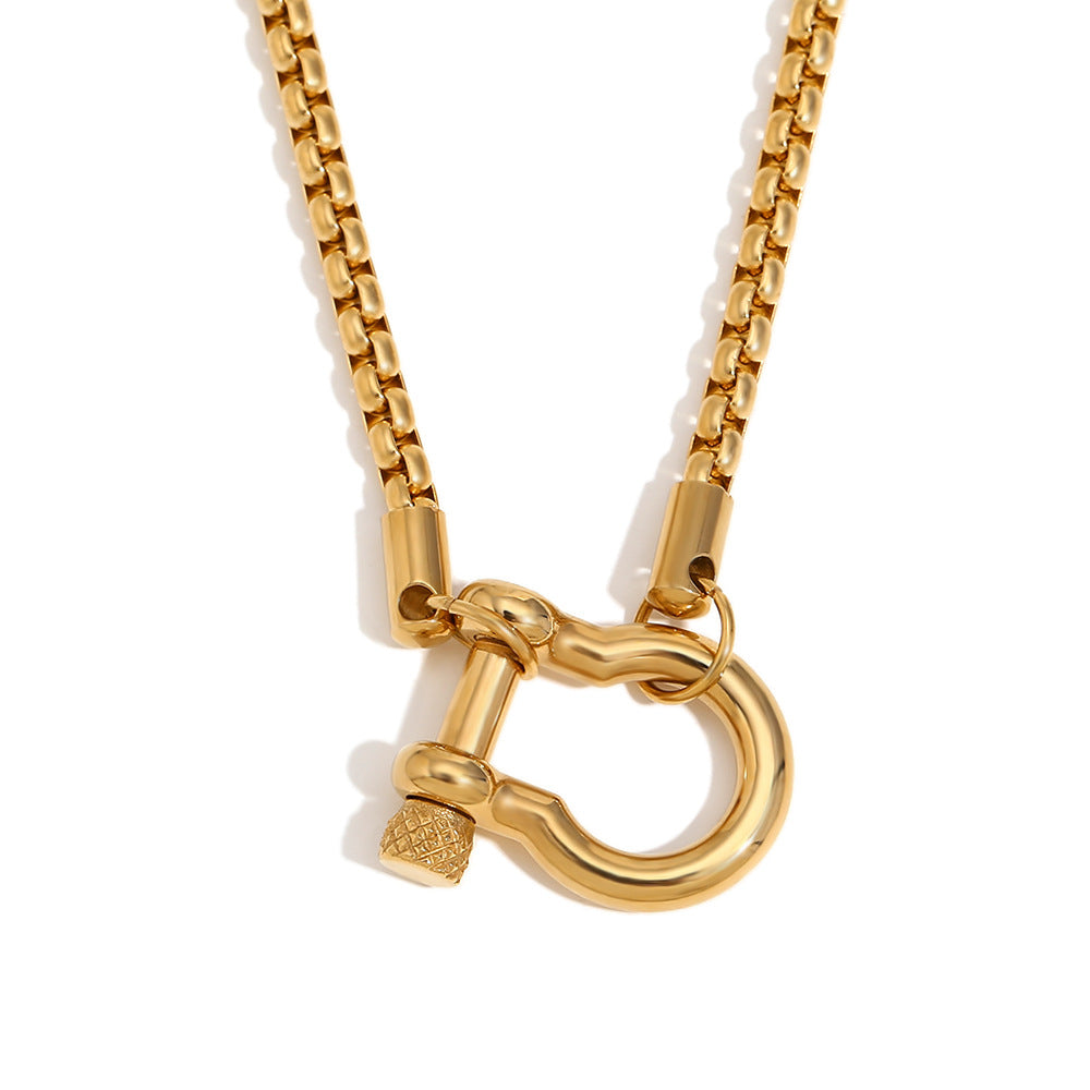 Horseshoe Clasp Pendant Necklace