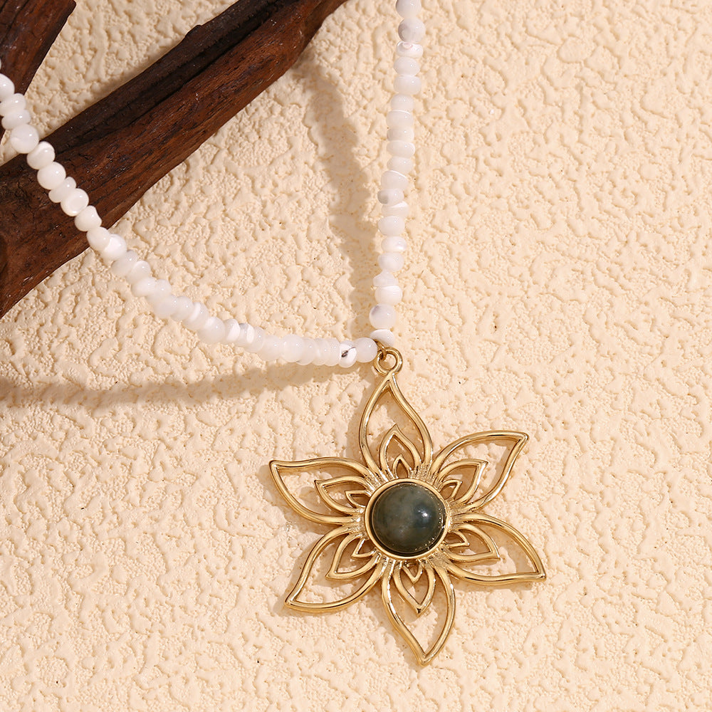 Flower Rhyme Jade Shadow Pendant Necklace