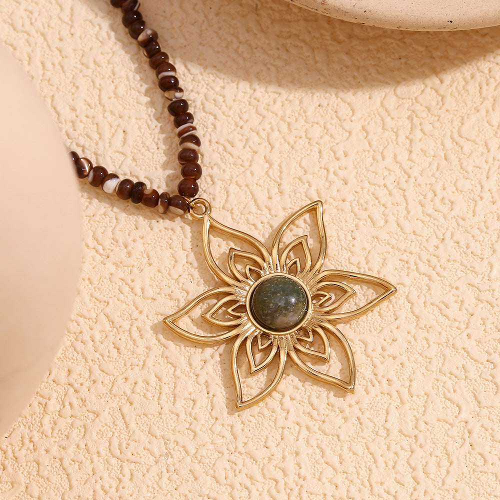 Flower Rhyme Jade Shadow Pendant Necklace