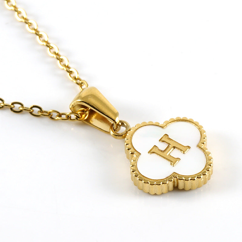 Four-leaf clover letter pendant necklace