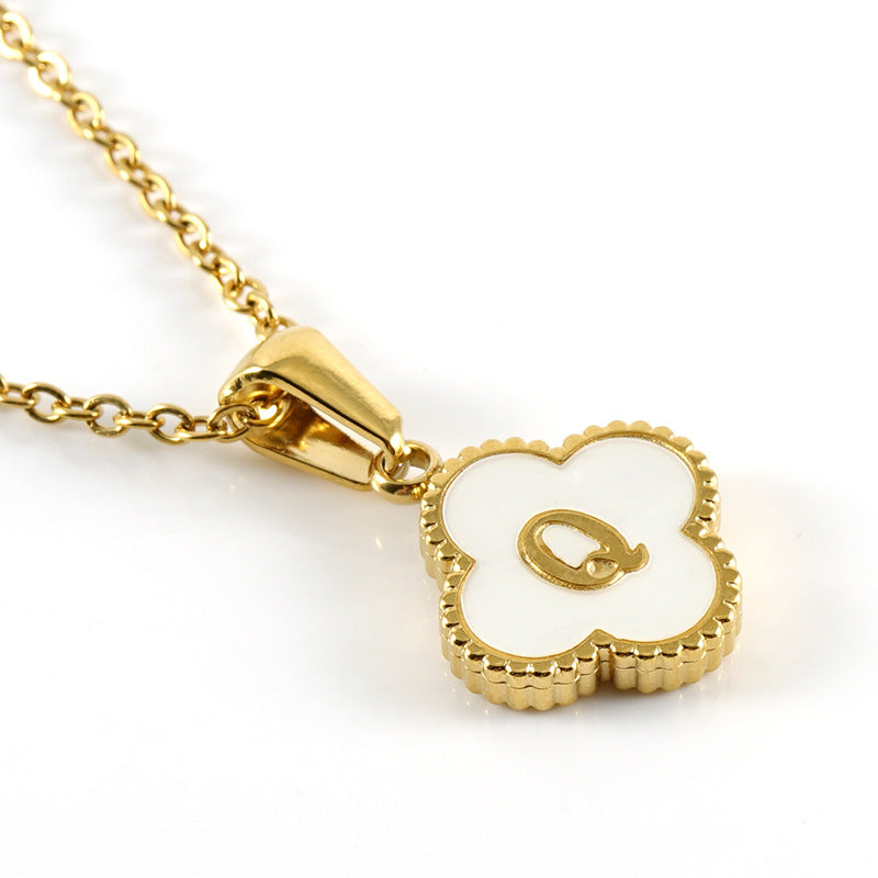 Four-leaf clover letter pendant necklace