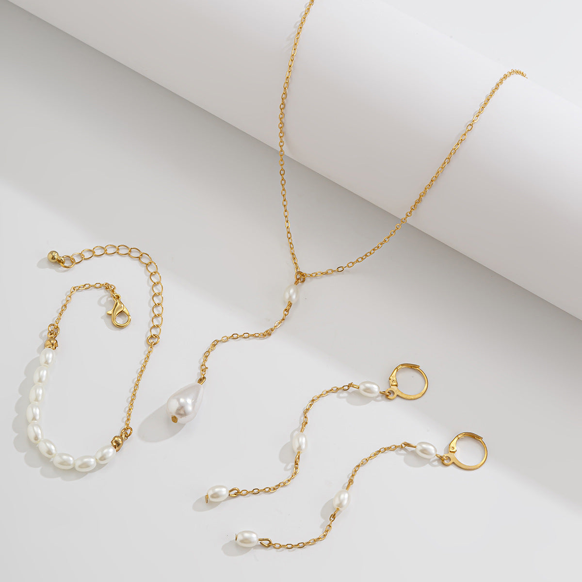 Golden Radiance & Pearl Elegance Triplet Jewelry Collection