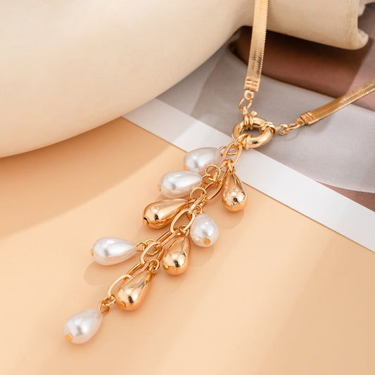 Disordered Gold Chain & Elegant Pearl Series Necklace