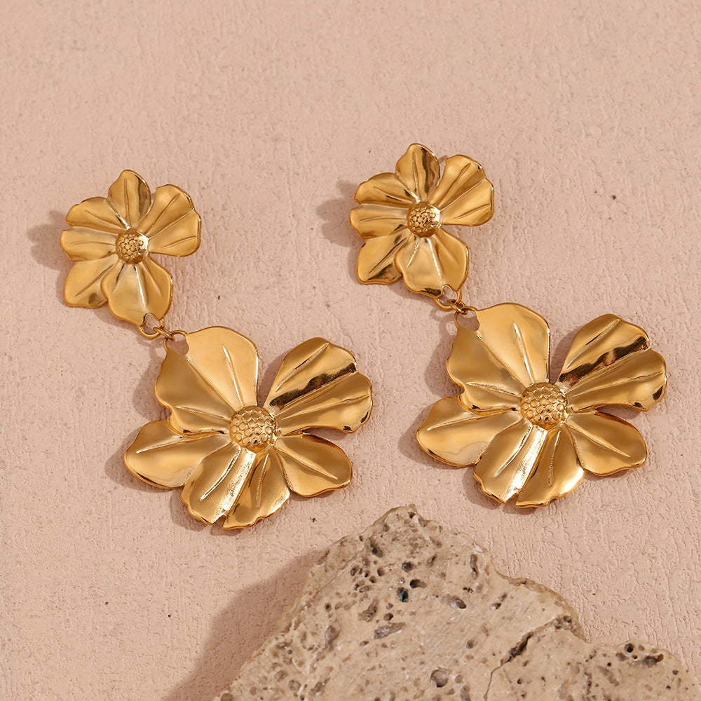 Bright flower · Chain moving youth, stainless steel plated 18K gold two flower stitching earrings