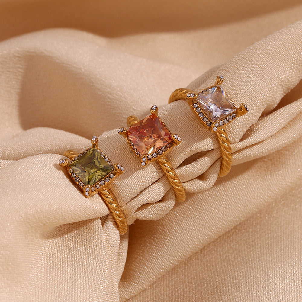 Golden Glow square diamond tri-color dream series ring