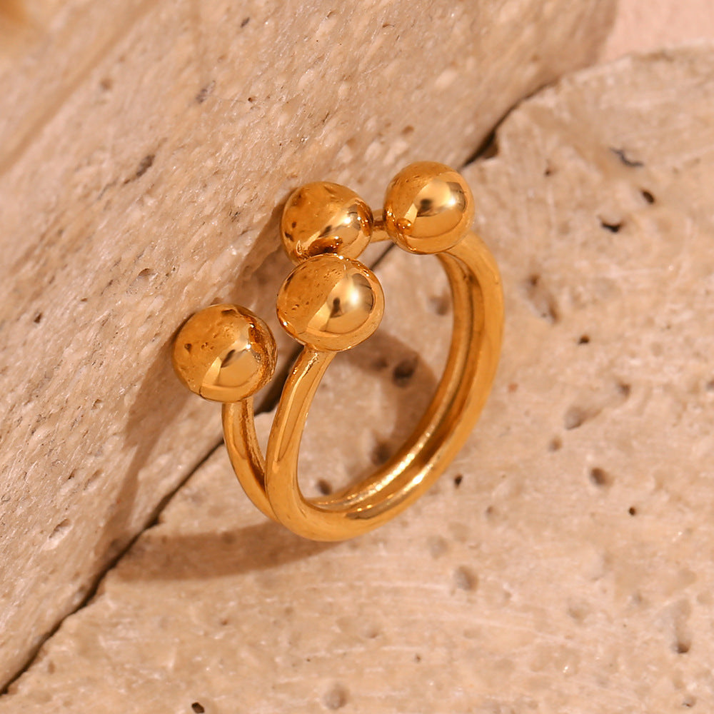 Gold rhyme microbeads · Simple elegant ring