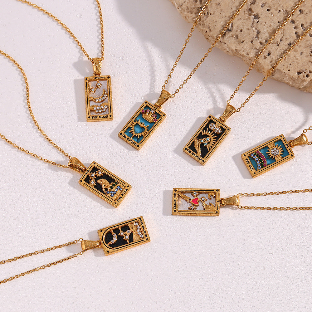 Fashionable retro pop Tarot necklace, waterproof, rust resistant, allergy resistant